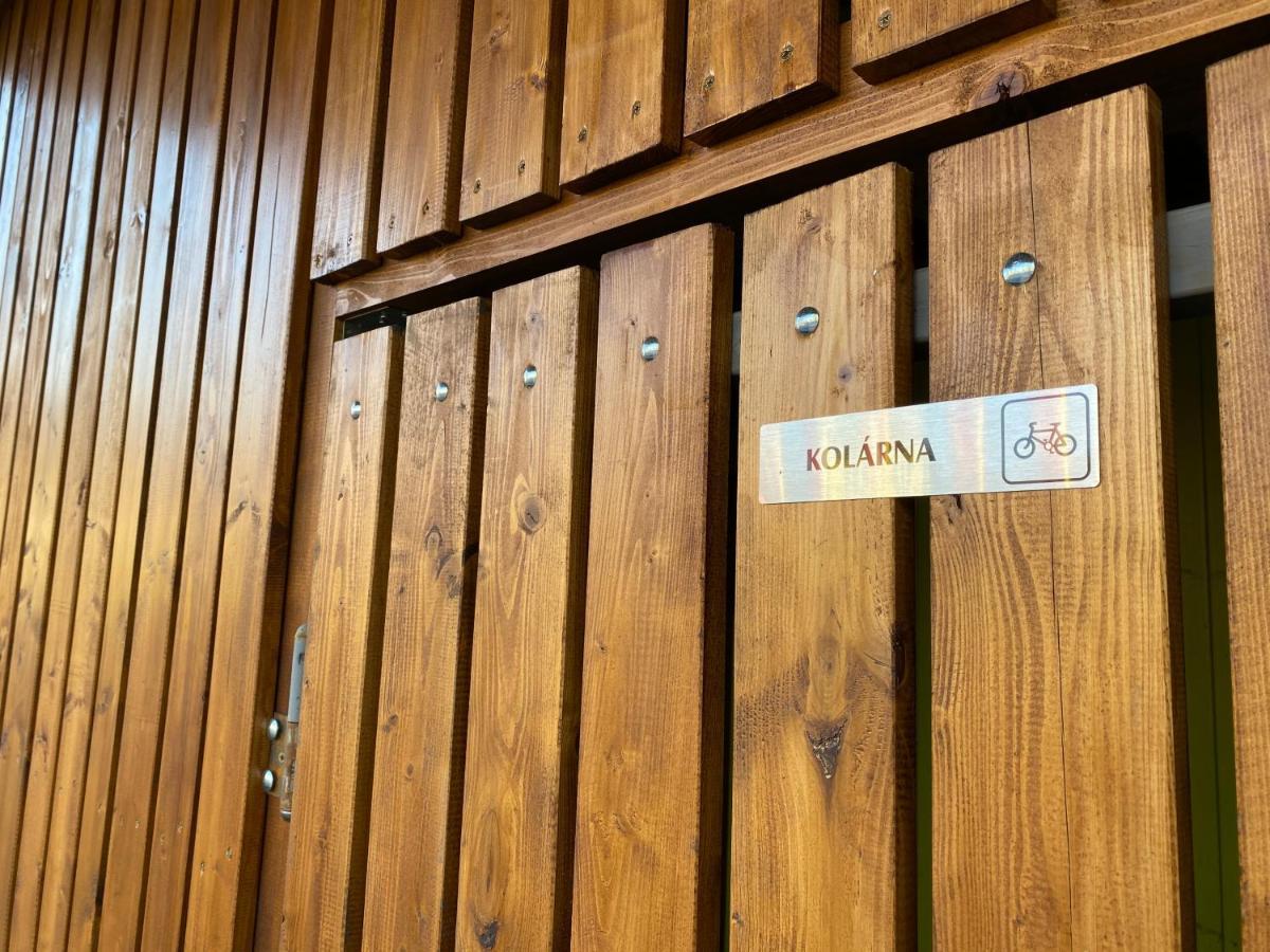 Hotel Arena Brumov Eksteriør bilde