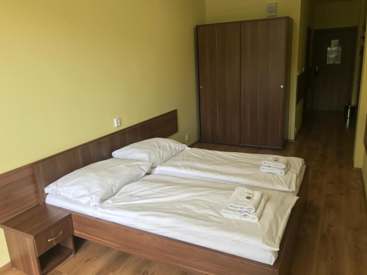 Hotel Arena Brumov Eksteriør bilde